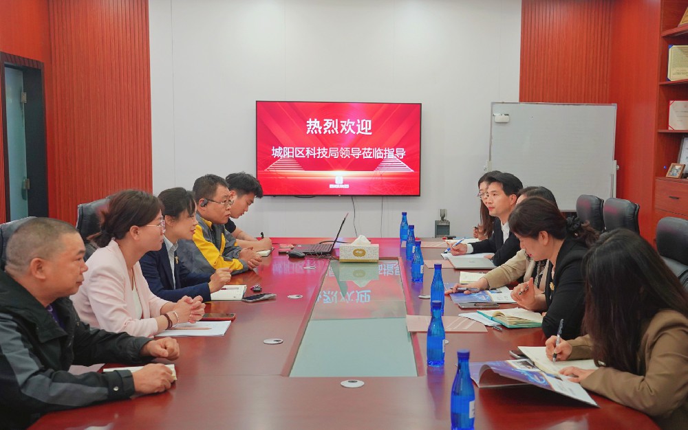 青岛市城阳区科技局领导一行莅临尊龙时凯集团调研指导工作